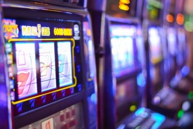 hugoslot featured game showcase